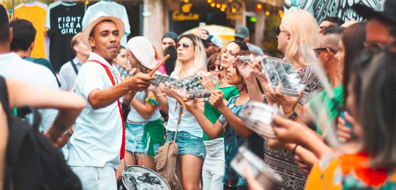 Braziliaanse percussiebands thema