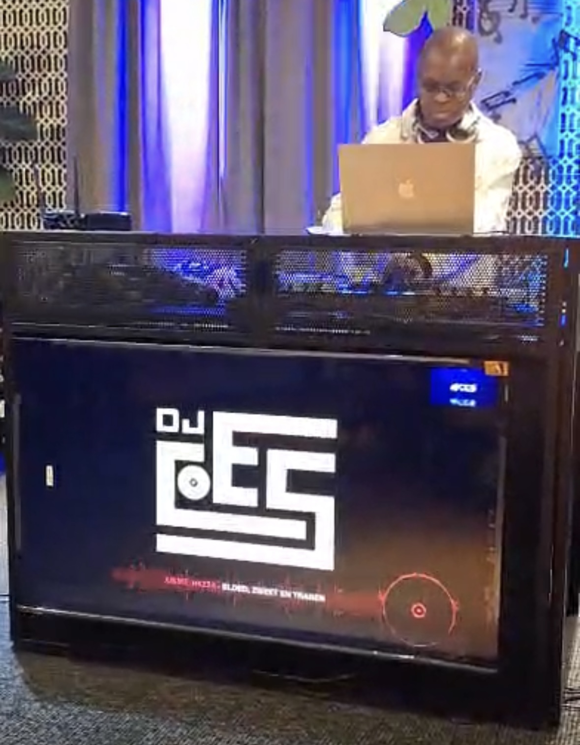 DJ CES